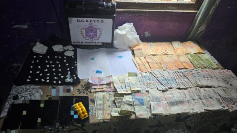 Ilustración de un operativo policial genérico en la ciudad de Corrientes