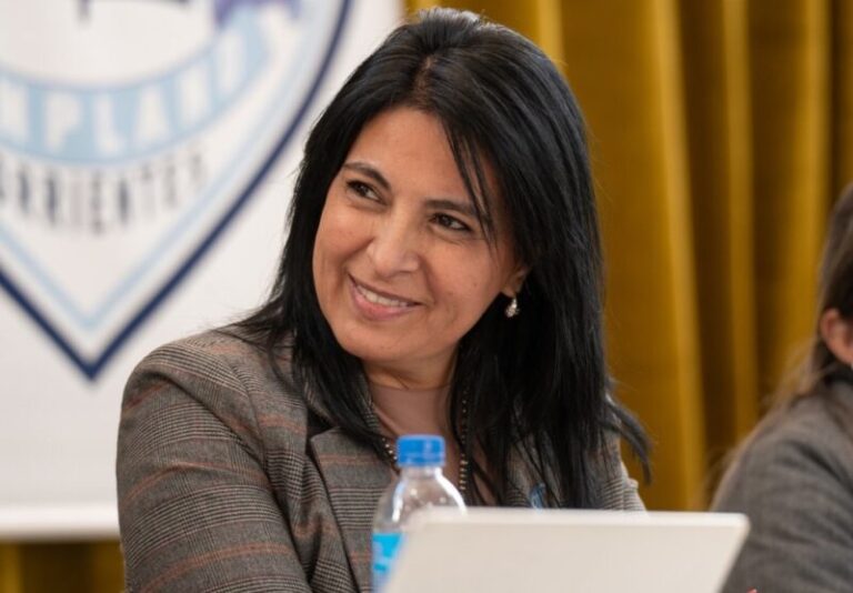 Ministra de Educación Ana Miño durante la presentación del plan de fortalecimiento de matemáticas en Corrientes