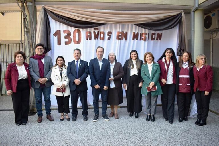 Acto de 130° aniversario del Instituto Santa Teresa de Jesús en Goya