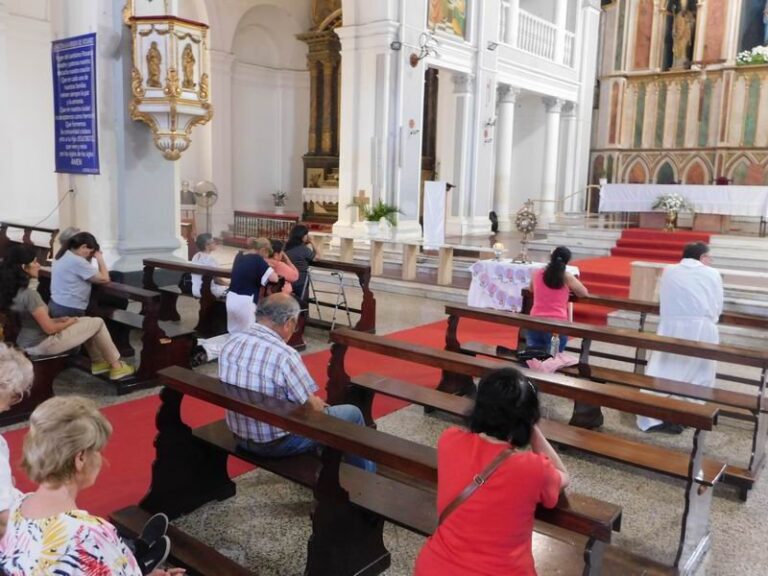 Catedral de Goya durante la jornada de oración