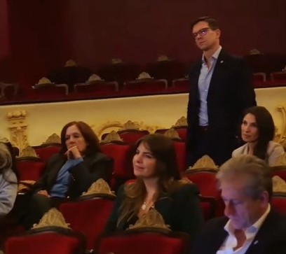 Juane Braillard Poccard, ministro de Turismo de Corrientes, en conferencia de prensa
