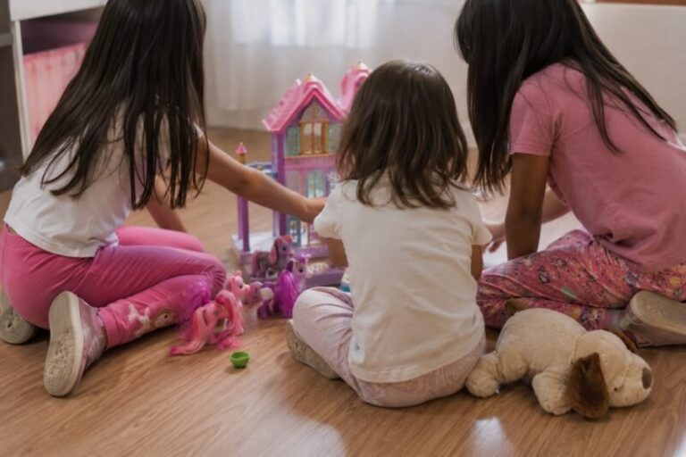 Tres hermanas de 9, 7 y 4 años en busca de una familia adoptiva en Bella Vista