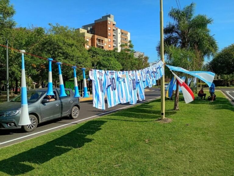 Fan Fest Mundial 2026 en la Rotonda Poncho Verde de Corrientes