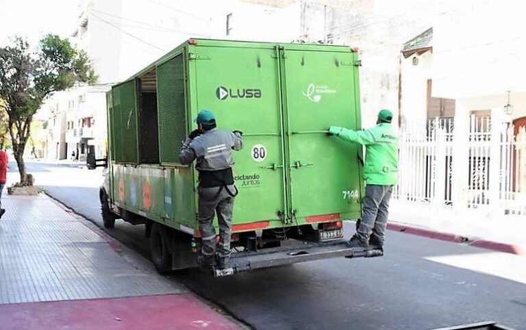 Residuos en la vía pública de Corrientes