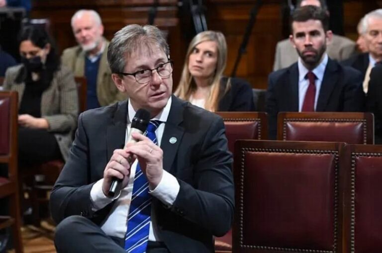 Senador nacional Eduardo Peteco Vischi en el Congreso de la Nación