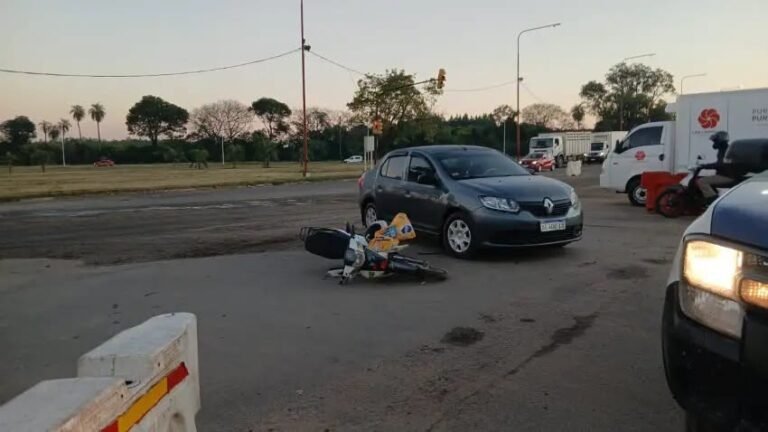 Intersección de la Ruta Nacional Nº 12 y avenida Raúl Alfonsín en Corrientes