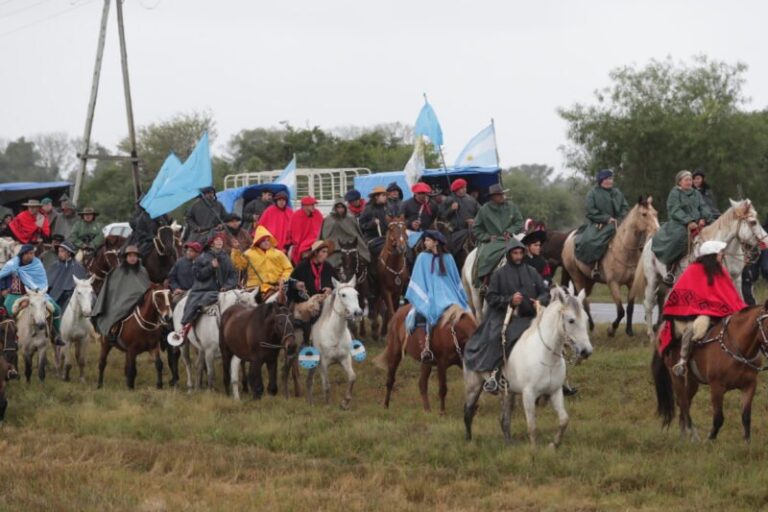 Jinetes durante la peregrinación a Itatí