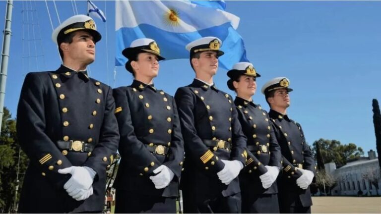 Militares argentinos en formación