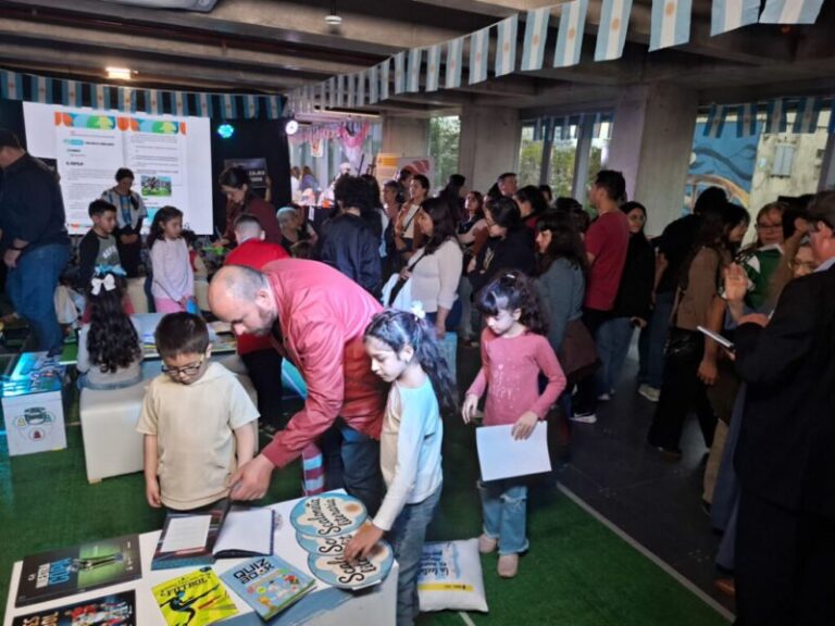 Edificio Tecnológico de La Unidad durante la 16ª Feria Provincial del Libro