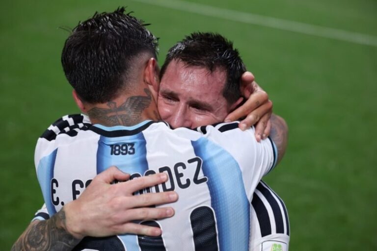 Jugadores de la selección argentina celebrando tras el partido contra Egipto en el Mundial 2026