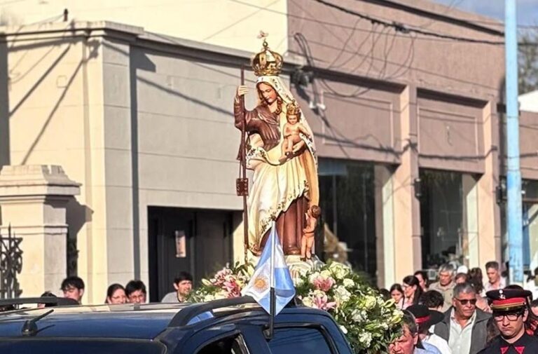 Procesión de la Virgen del Carmen en Bella Vista