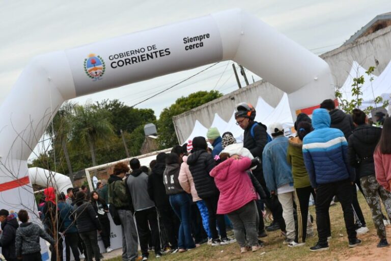 Operativo del programa Corrientes Cerca en barrio Ciudades Correntinas