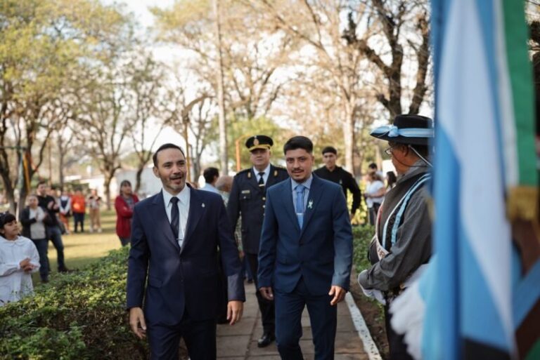 Acto por el 97° aniversario de Mantilla