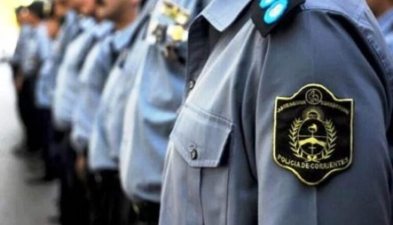 Comunicado de la Jefatura de Policía de Corrientes sobre separación de oficial detenida