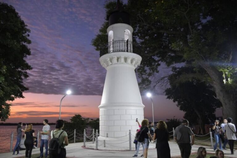 Actividades recreativas en espacios públicos de Corrientes durante el fin de semana