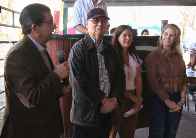 Vicegobernador Pedro Braillard Poccard en el 5° Remate de Adaptados de Campo a Campo en Curuzú Cuatiá