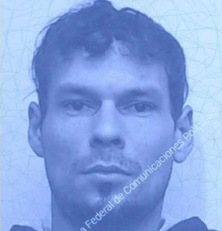 Fachada de la Comisaría Primera de Monte Caseros
