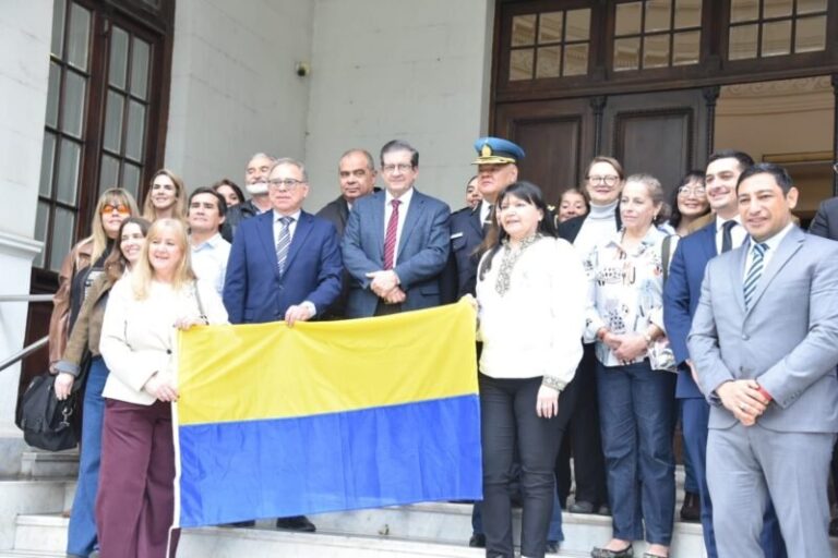 Acto por el 35º aniversario de la independencia de Ucrania en la Legislatura provincial