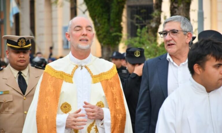 Fiesta Patronal de La Cruz en honor a Nuestra Señora de la Asunción de Acaraguá y Mbororé