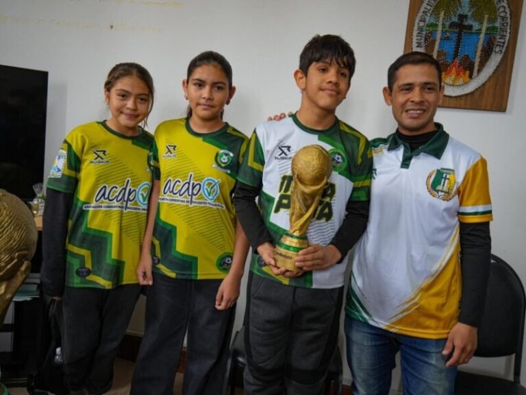Estadio Quincho D'Andrea de Lipton durante un partido de fútbol infantil