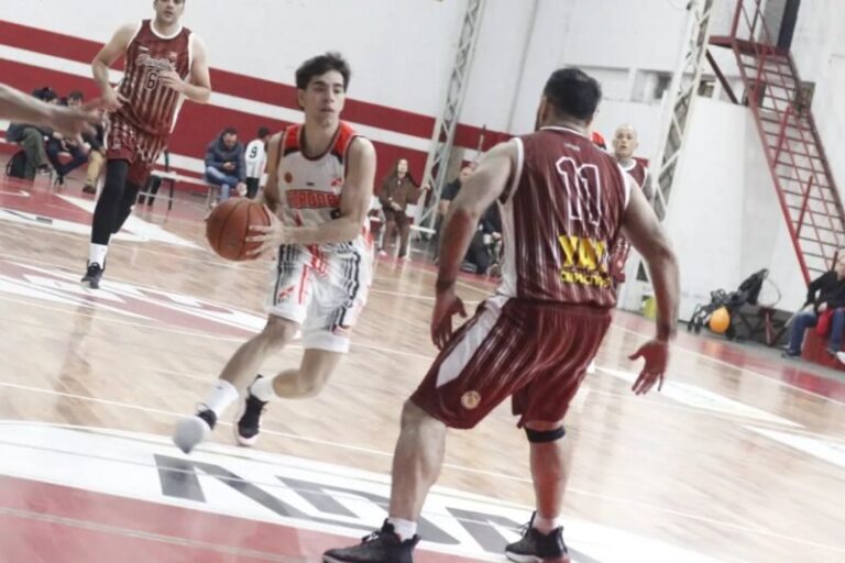 Partido de básquetbol del Torneo Oficial de la ABCC en Corrientes
