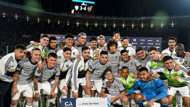 Jugadores de Boca Juniors celebrando la clasificación a cuartos de final