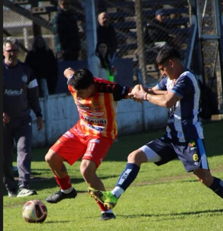 Jugadores de Boca Unidos durante un partido del Torneo Federal A