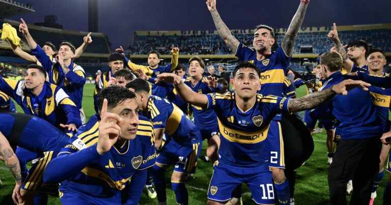 Jugadores de Boca Juniors celebrando la victoria ante Racing en la Copa Argentina