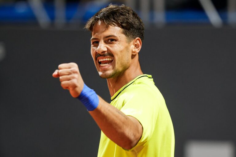 Guido Justo durante su partido en el Challenger de Buenos Aires