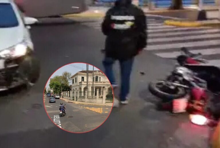 Moto y auto involucrados en choque en la Costanera de Corrientes