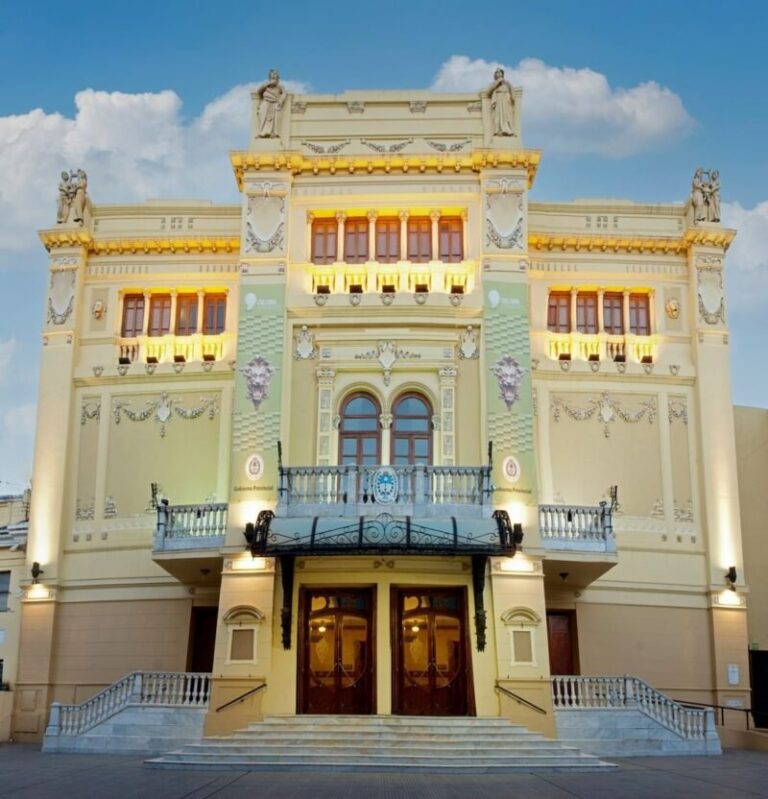 Concierto de la Orquesta Épica del Nordeste en el Teatro Vera