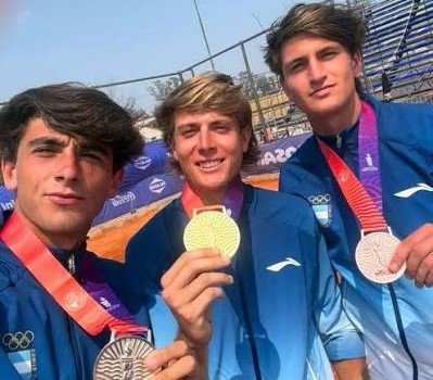 Lautaro Midón durante la final de tenis de los Juegos Suramericanos Santa Fe 2026