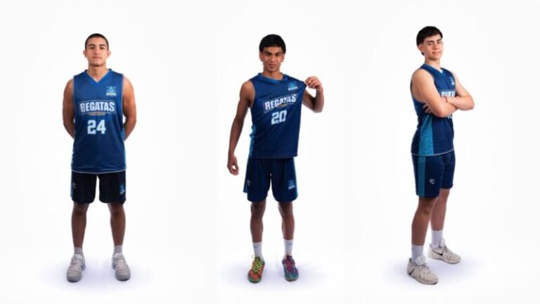 Jugadores de básquetbol U15 del Club de Regatas Corrientes