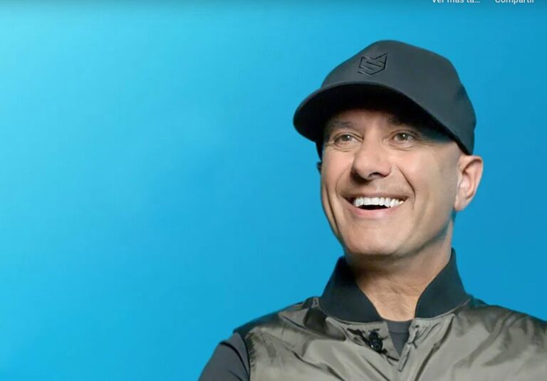 Robin Sharma, escritor y conferencista experto en desarrollo personal