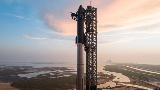 Nave Starship de SpaceX durante un vuelo de prueba
