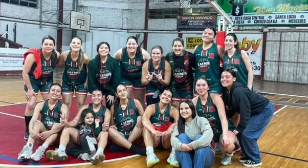 Partido de básquet femenino entre 1536 Viviendas y Unión en Goya