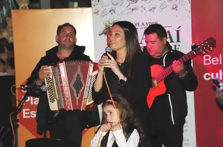 Paseo de los Artesanos de Bella Vista durante la celebración del Karaí Octubre