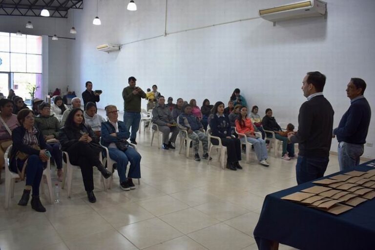 Entrega de semillas para huertas en Goya
