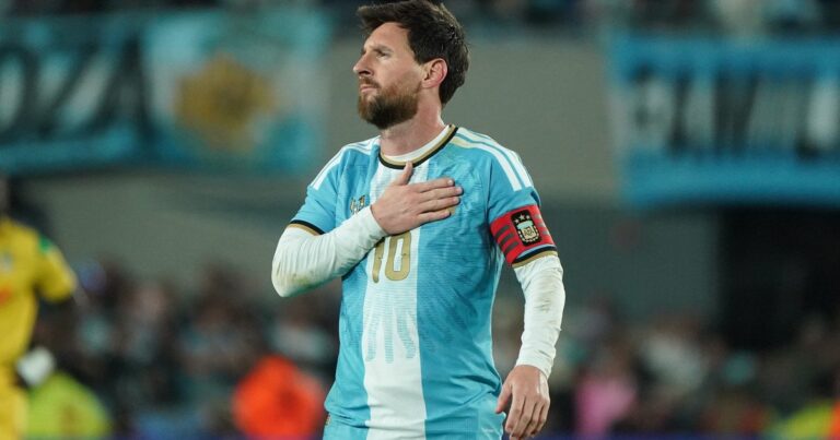 Lionel Messi durante su último partido con la Selección Argentina en el Estadio Monumental