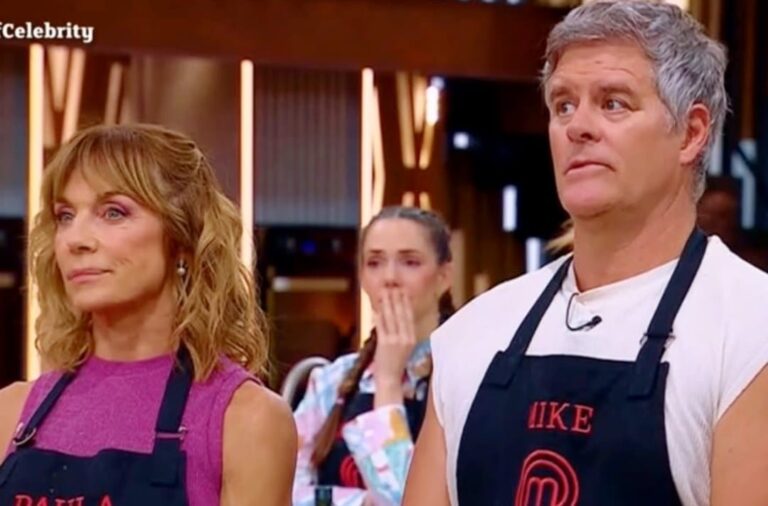 Participantes de MasterChef Celebrity cocinando en la gala de eliminación