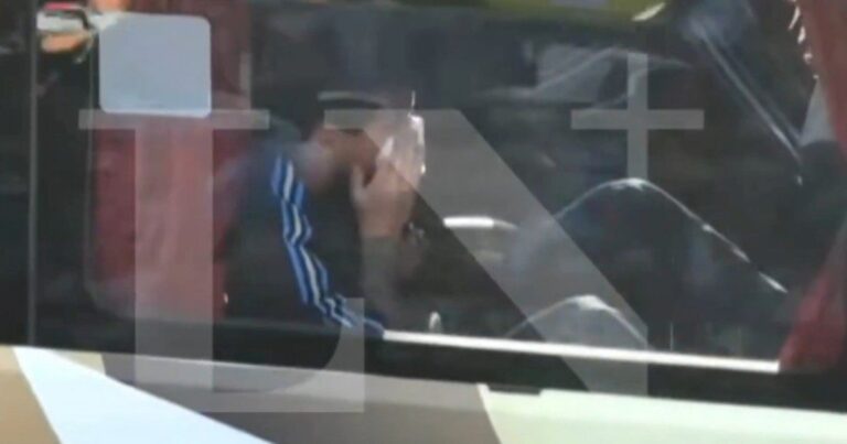 Lionel Messi en el micro de la Selección Argentina