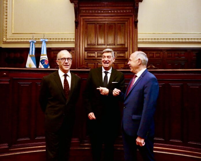 Carlos Rosenkrantz durante su exposición en el 26° Encuentro de Jueces de Tribunales Orales